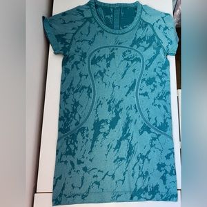 Lululemon Swiftly Tech